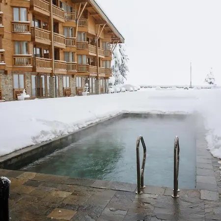 Stylish Wooden With Terrace In Pirin Golf Hotel&spa Complex Apartman Razlog